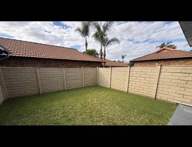 2 BEDROOM DUPLEX FOR SALE IN MONTANA TUINE